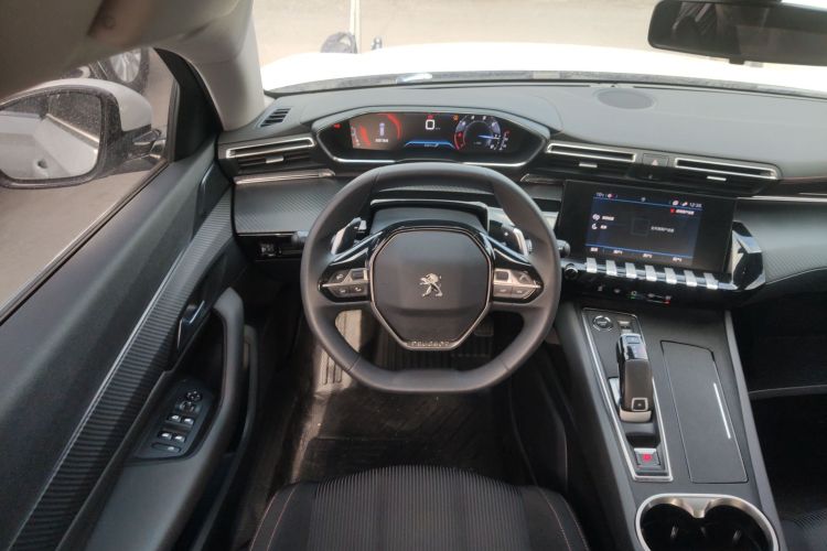 标致508 2022款 508L 360THP PureTech 先锋版中控内饰13