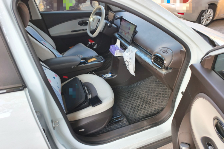 江淮钇为 钇为3 2023款 505km 冠军版局部细节9005