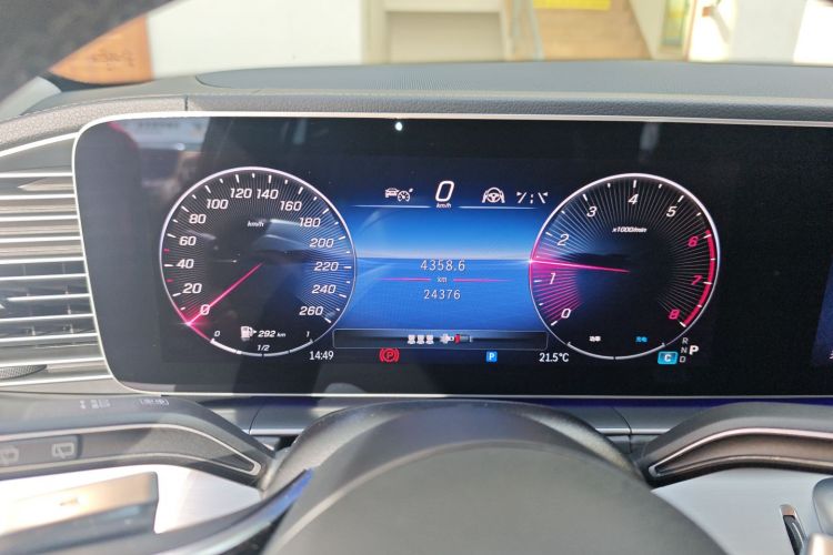 奔驰GLE 2024款 GLE 350 4MATIC 动感型中控内饰14