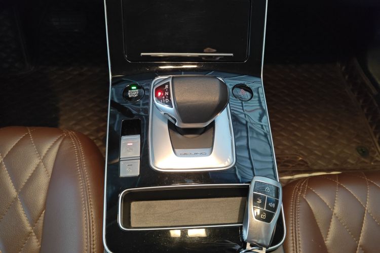 北京汽车 北京X7 2020款 1.5TD DCT致风版中控内饰18