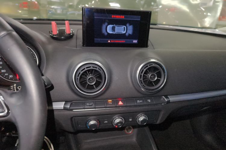 奥迪A3 2016款 Sportback 35 TFSI 领英型中控内饰16