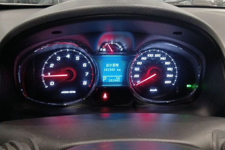 雪佛兰 科帕奇 2015款 2.4L 两驱城市版 5座局部细节14