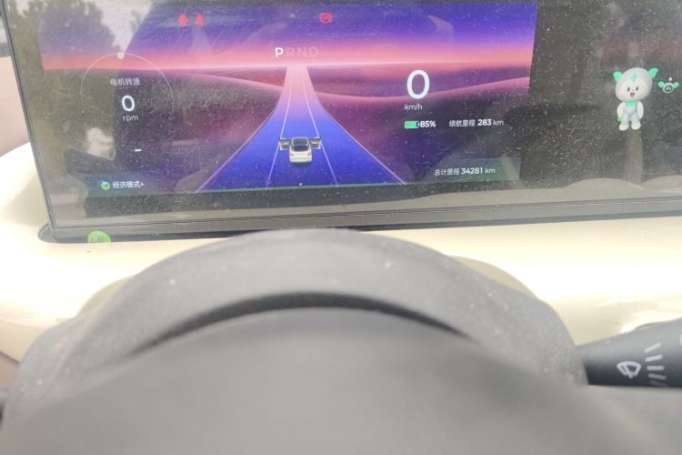 五菱汽车 五菱缤果 2023款 333km 灵犀互联款中控内饰15