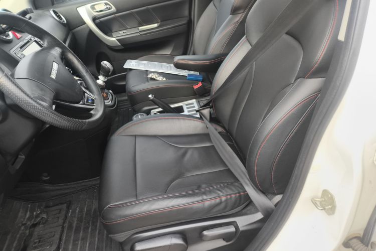 哈弗H6 2016款 升级版 1.5T 手动两驱都市型局部细节19