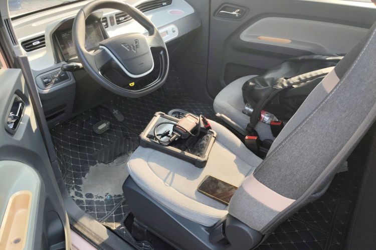 五菱汽车 宏光MINIEV 2022款 马卡龙臻享款 磷酸铁锂中控内饰7003