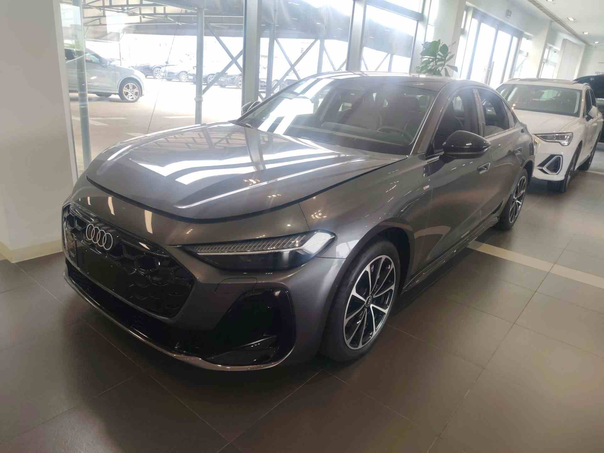 奥迪A5L 2026款 2.0T 运动版(2)