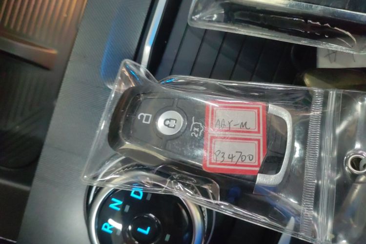 福特 探险者 2024款 2.3T EcoBoost 四驱风尚plus版 7座中控内饰11