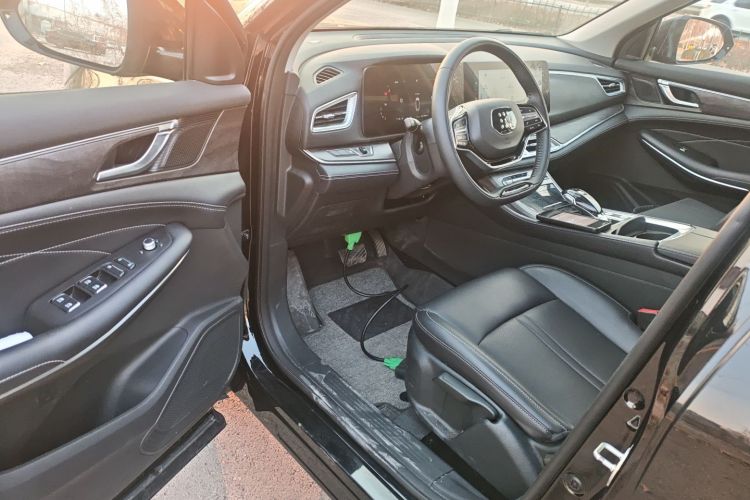 蓝电E5 2023款 1.5L DE-i 100KM畅享型 5座中控内饰20