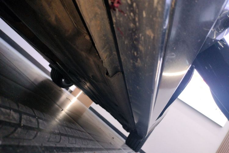 捷豹XEL 2022款 2.0T 250PS R-DYNAMIC S进取运动版局部细节9002