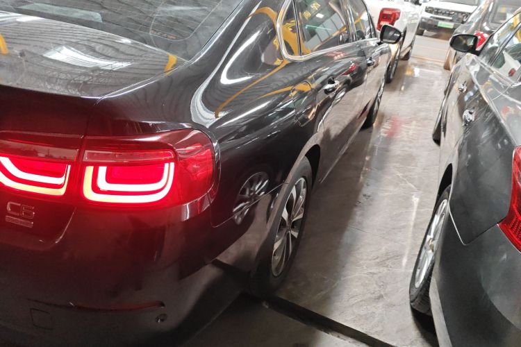 雪铁龙C6 2017款 350THP 豪华型车身外观9