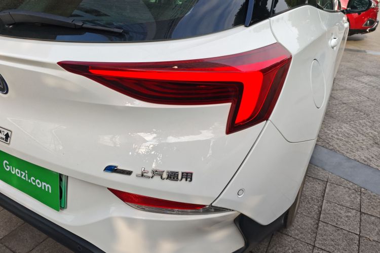 别克 微蓝6 2022款 插电混动 互联智享型车身外观9