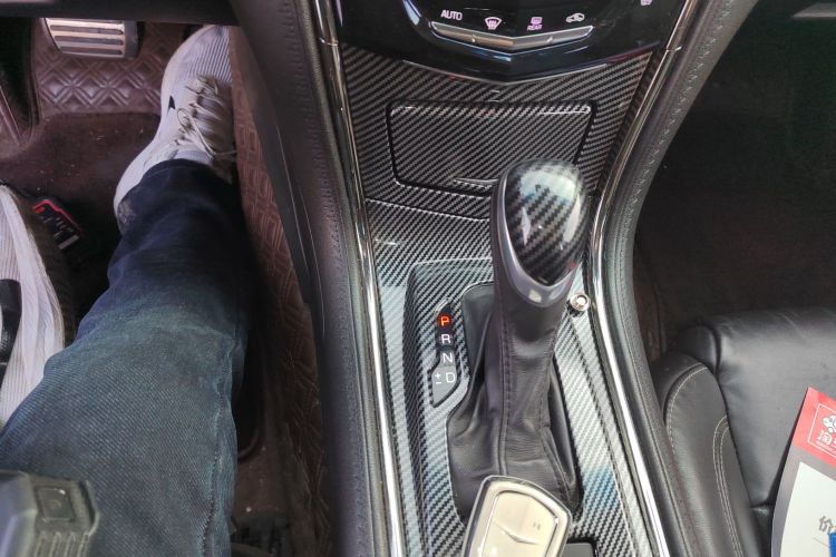 凯迪拉克ATS-L 2014款 28T 领先型中控内饰18