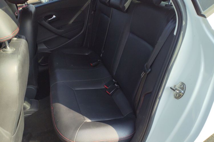 大众 Polo 2016款 1.4L 自动风尚型中控内饰21