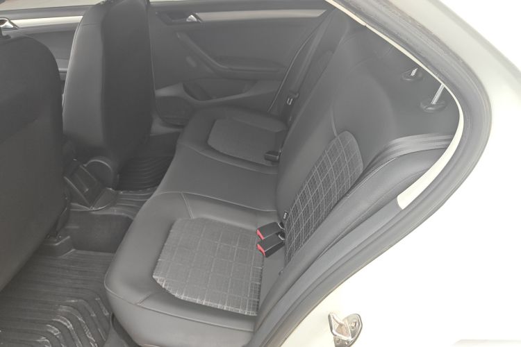 大众 捷达 2019款 梦想版 1.5L 手动舒适型中控内饰21