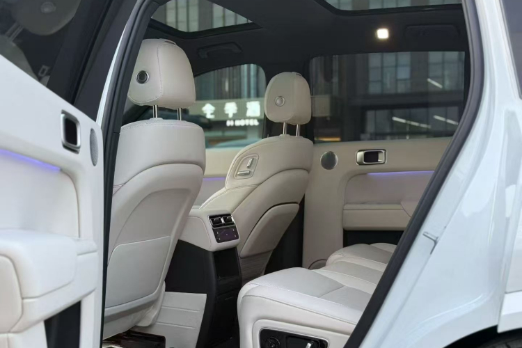 理想汽车 理想L7 2024款 Pro中控内饰21