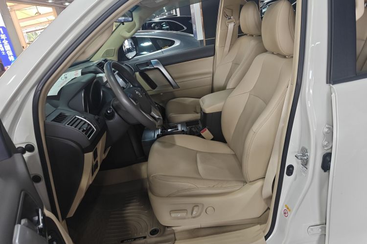 丰田 普拉多 2016款 3.5L 自动TX-L NAVI局部细节19