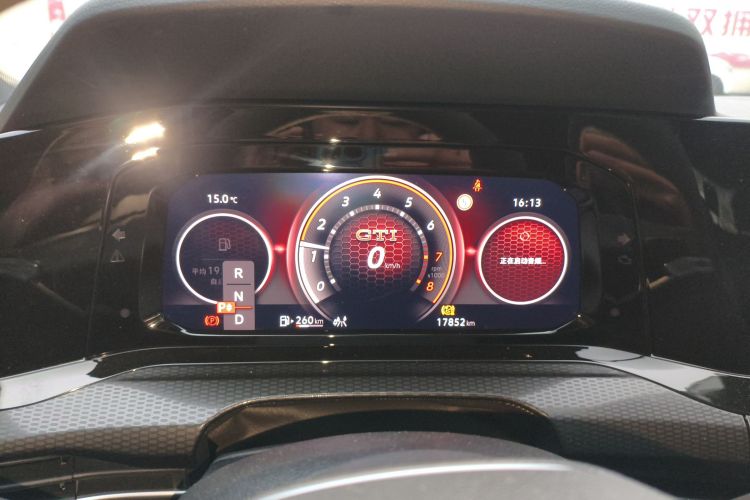 大众 高尔夫GTI 2023款 380TSI DSG GTI中控内饰14