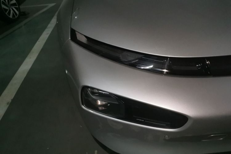 小鹏P7 2023款 P7i 702 Pro车身外观8