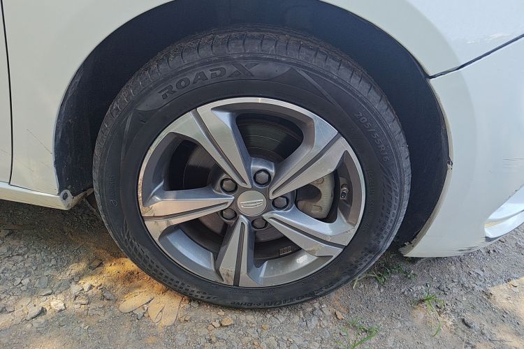 吉利汽车 帝豪GL 2019款 1.4T CVT精英智享型车身外观6007