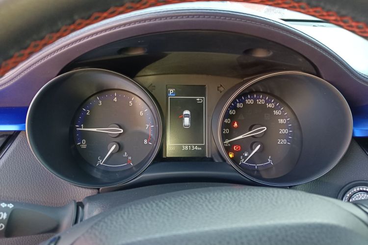 丰田C-HR 2020款 2.0L 领先版局部细节14