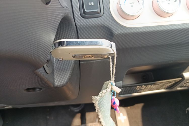 五菱汽车 宏光MINIEV 2022款 马卡龙时尚款 磷酸铁锂中控内饰7001