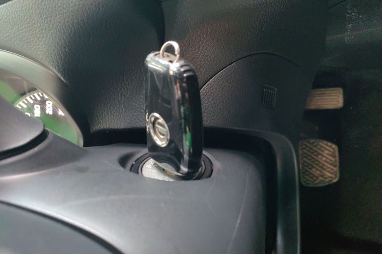 日产 轩逸 2022款 经典 1.6XE CVT舒适版中控内饰11