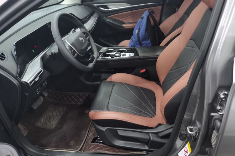 长安 逸动 2023款 畅享版 PLUS 蓝鲸NE 1.4T GDI DCT尊贵版局部细节19