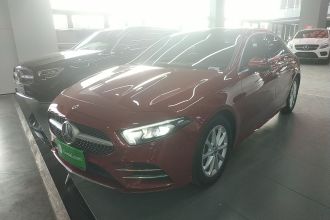 奔驰A级 2021款 A 200 L 运动轿车动感型