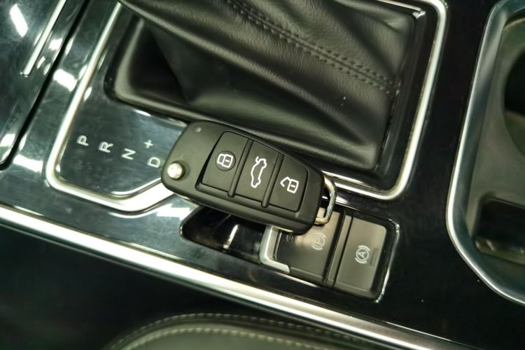 奇瑞 艾瑞泽5 2021款 PRO 1.5L CVT青春版中控内饰7001