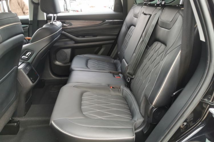 星途揽月 2021款 400T 四驱星尊Pro版 7座中控内饰21