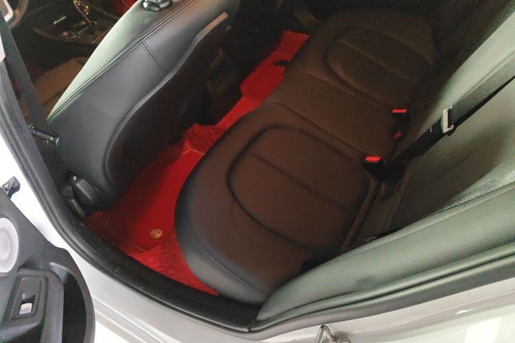 宝马1系 2022款 120i M运动版中控内饰7004