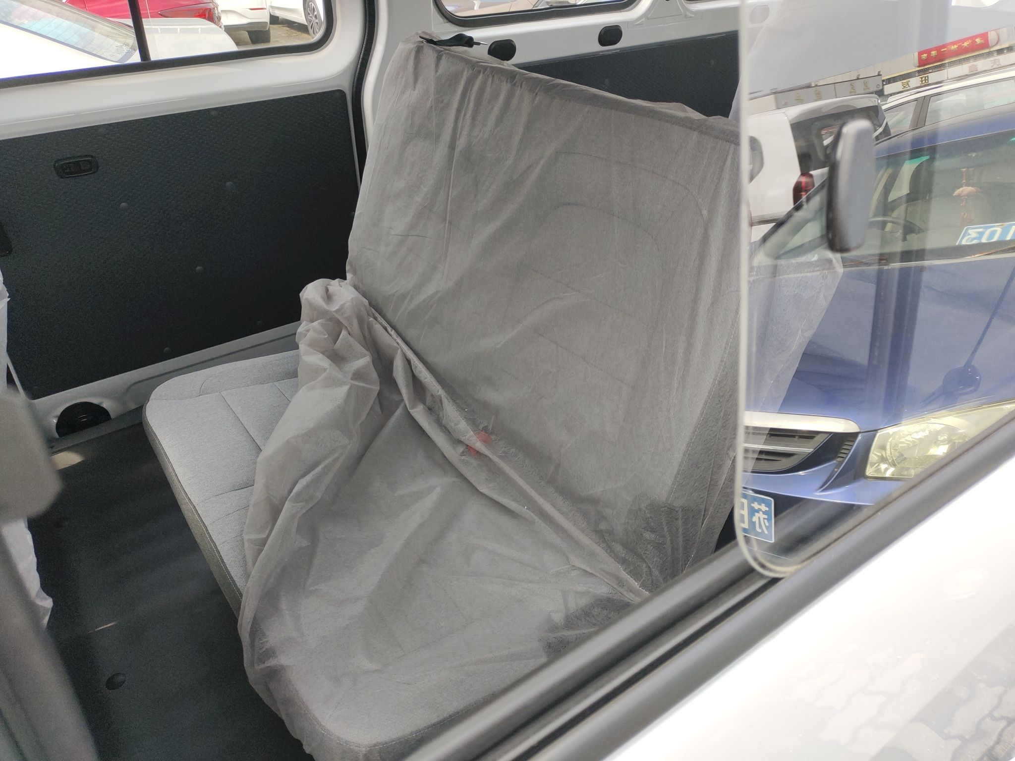 五菱汽车 五菱扬光 2024款 300KM 舒适型客车版 75kW