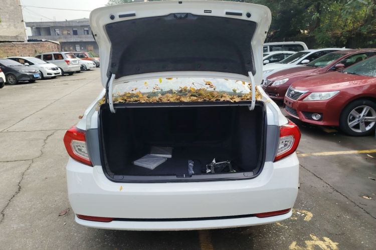 本田 凌派 2019款 180Turbo CVT领先版 国V机舱底盘23