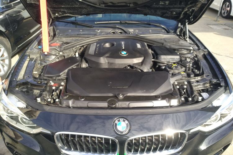 宝马3系 2018款 320Li 领先型M运动套装局部细节24