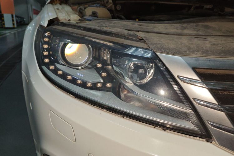 一汽-大众CC 2016款 300TSI 25周年纪念版车身外观6006