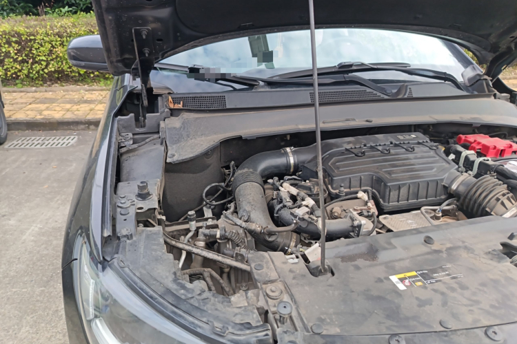 Jeep 指南者 2020款 220T 自动精英版局部细节9006