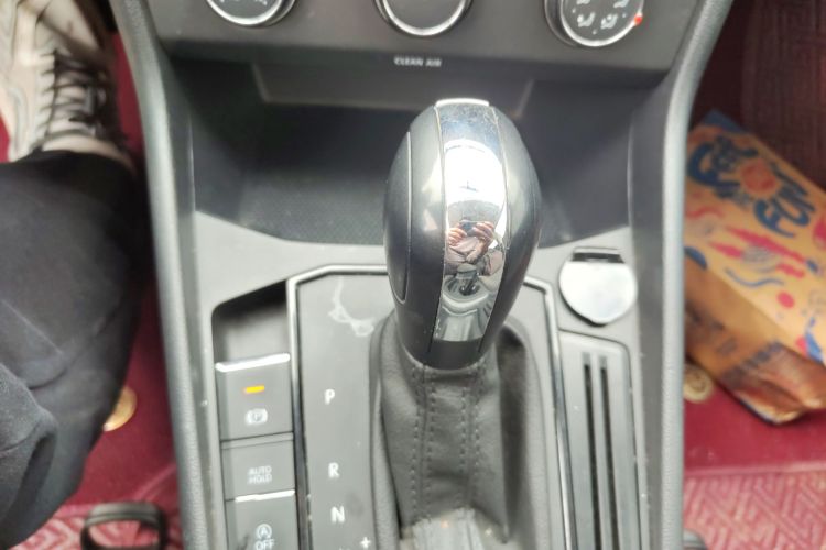 大众 朗逸 2022款 1.5L 自动风尚版中控内饰18