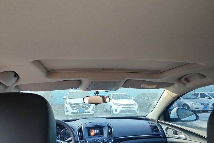 别克 君威 2015款 1.6T 领先技术型中控内饰22