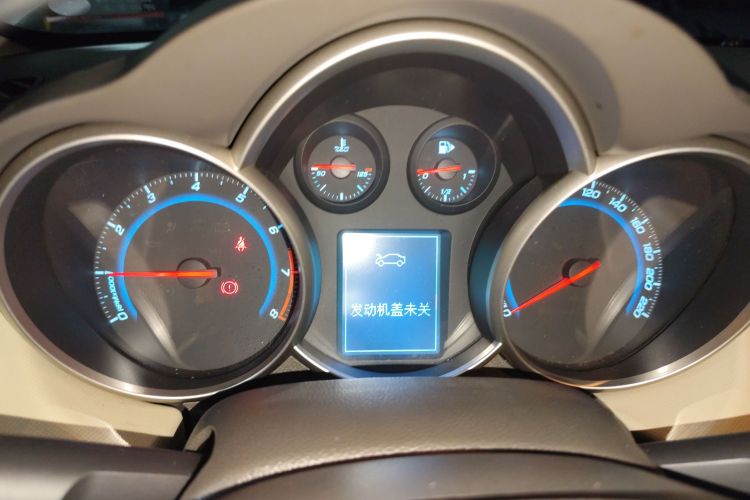 雪佛兰 科鲁兹 2015款 1.5L 经典 SE AT中控内饰14