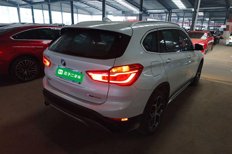 宝马X1 2019款 sDrive18Li 尊享型车身外观6005