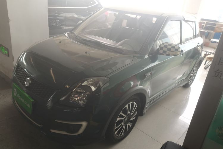 铃木 雨燕 2016款 1.5L 自动时尚型酷玩版车身外观4