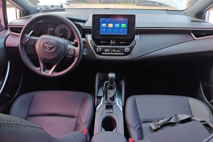 丰田 雷凌 2022款 双擎 1.8H E-CVT领先版中控内饰12