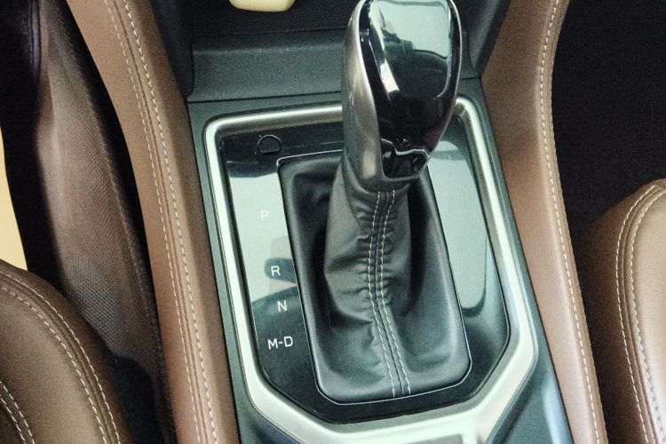 斯巴鲁 森林人 2019款 2.0i 智擎旗舰版EyeSight中控内饰18