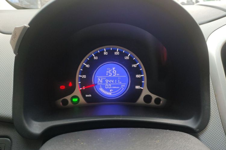 长安欧尚 奔奔E-Star 2021款 国民版 心悦版（快充版）磷酸铁锂（31.18kWh）局部细节14