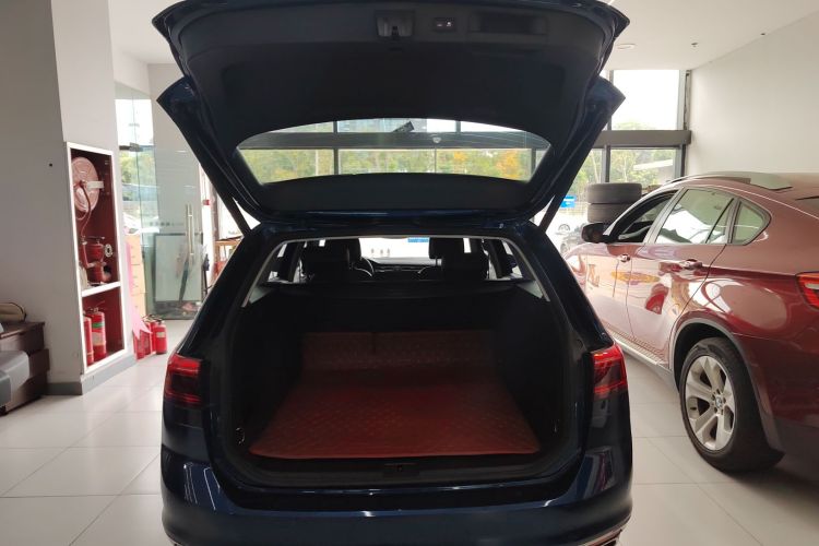 大众 蔚揽 2021款 2.0T 畅行版机舱底盘23