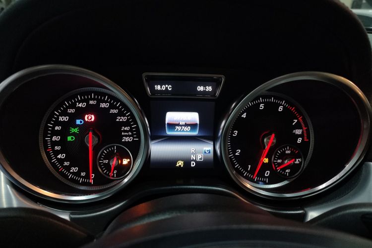 奔驰GLE轿跑 2017款 GLE 320 4MATIC 轿跑SUV中控内饰14