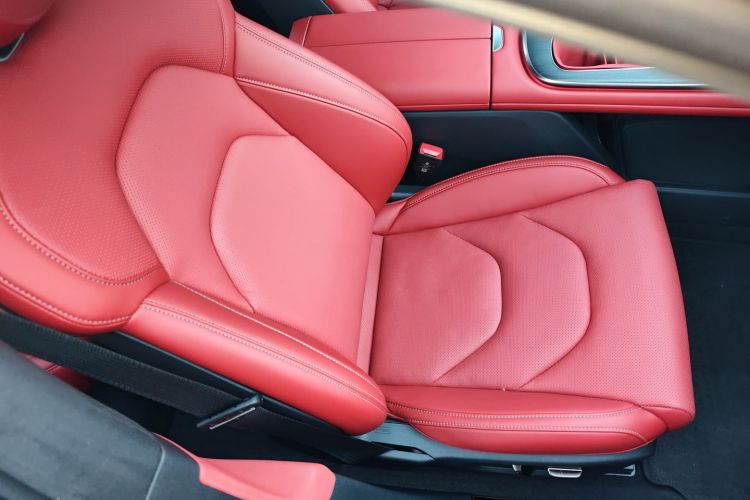 小米汽车 小米SU7 2024款 四驱超长续航高阶智驾Max版局部细节41