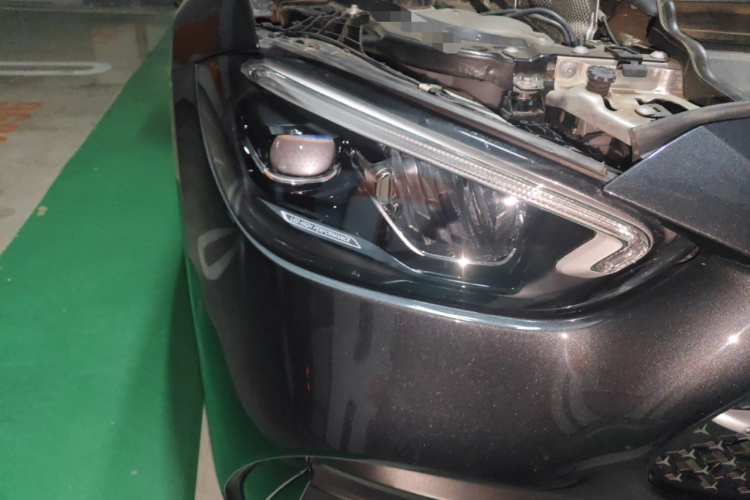 奔驰C级 2024款 C 200 L 运动版车身外观8