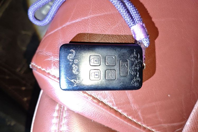 别克 君越 2014款 2.0T SIDI 智享旗舰型中控内饰11