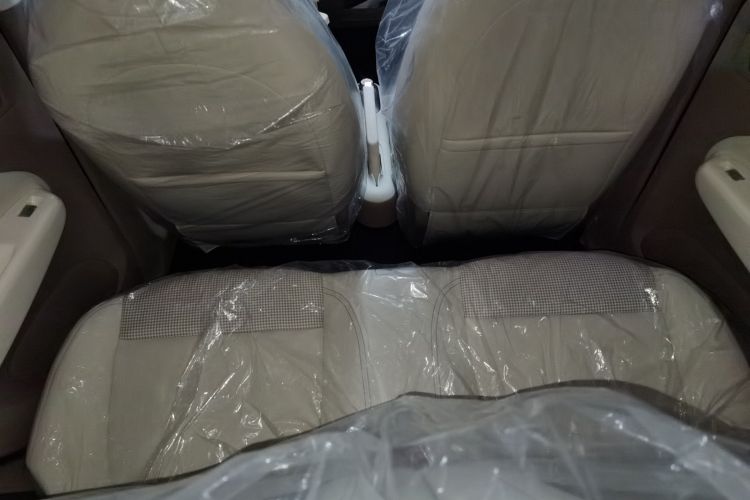 五菱汽车 宏光MINIEV 2025款 四门版 进阶款中控内饰21